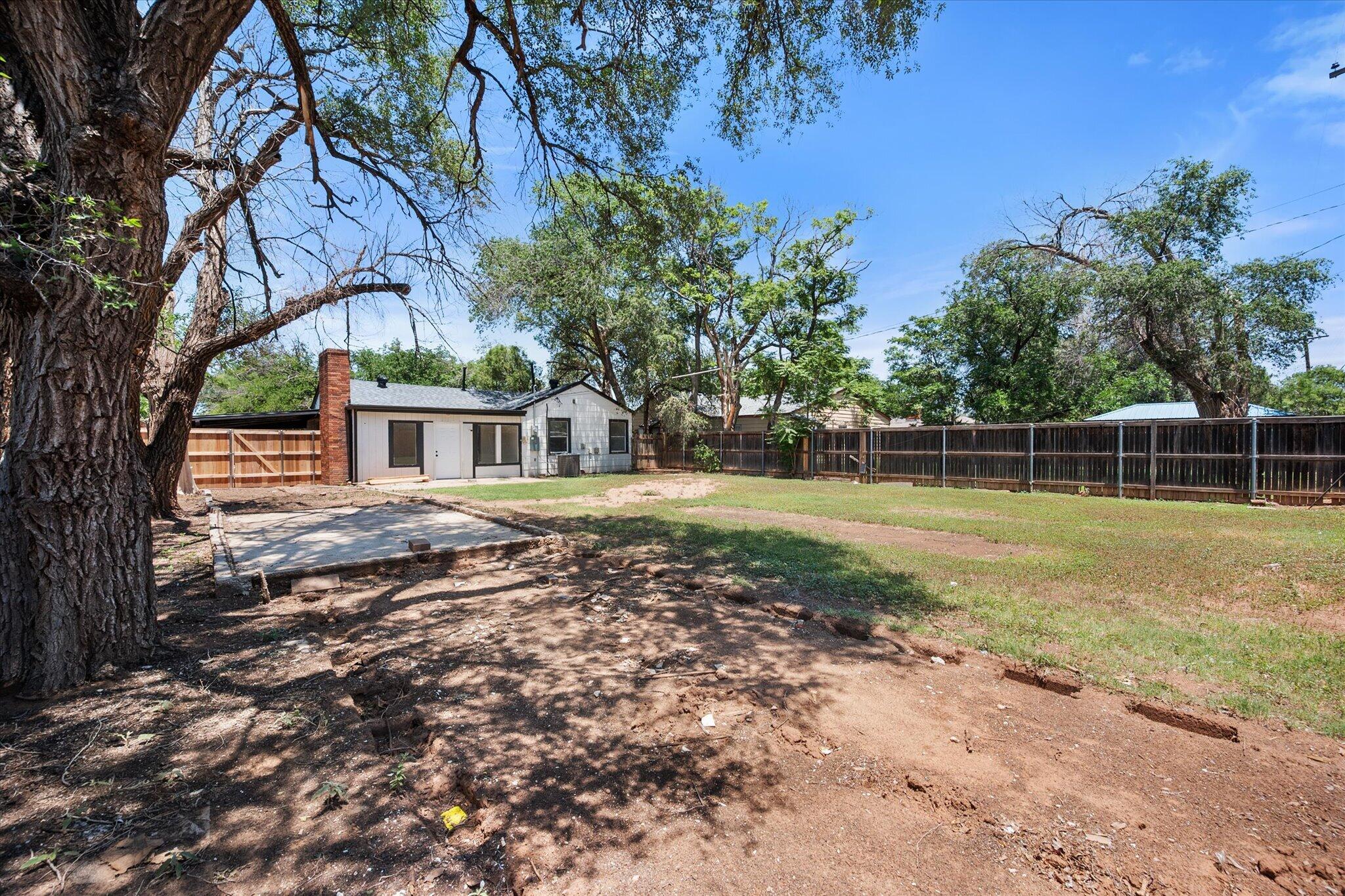 2425 32nd Street Lubbock, TX 79411 - Photo 19 of 20 23-2425 32nd St9741