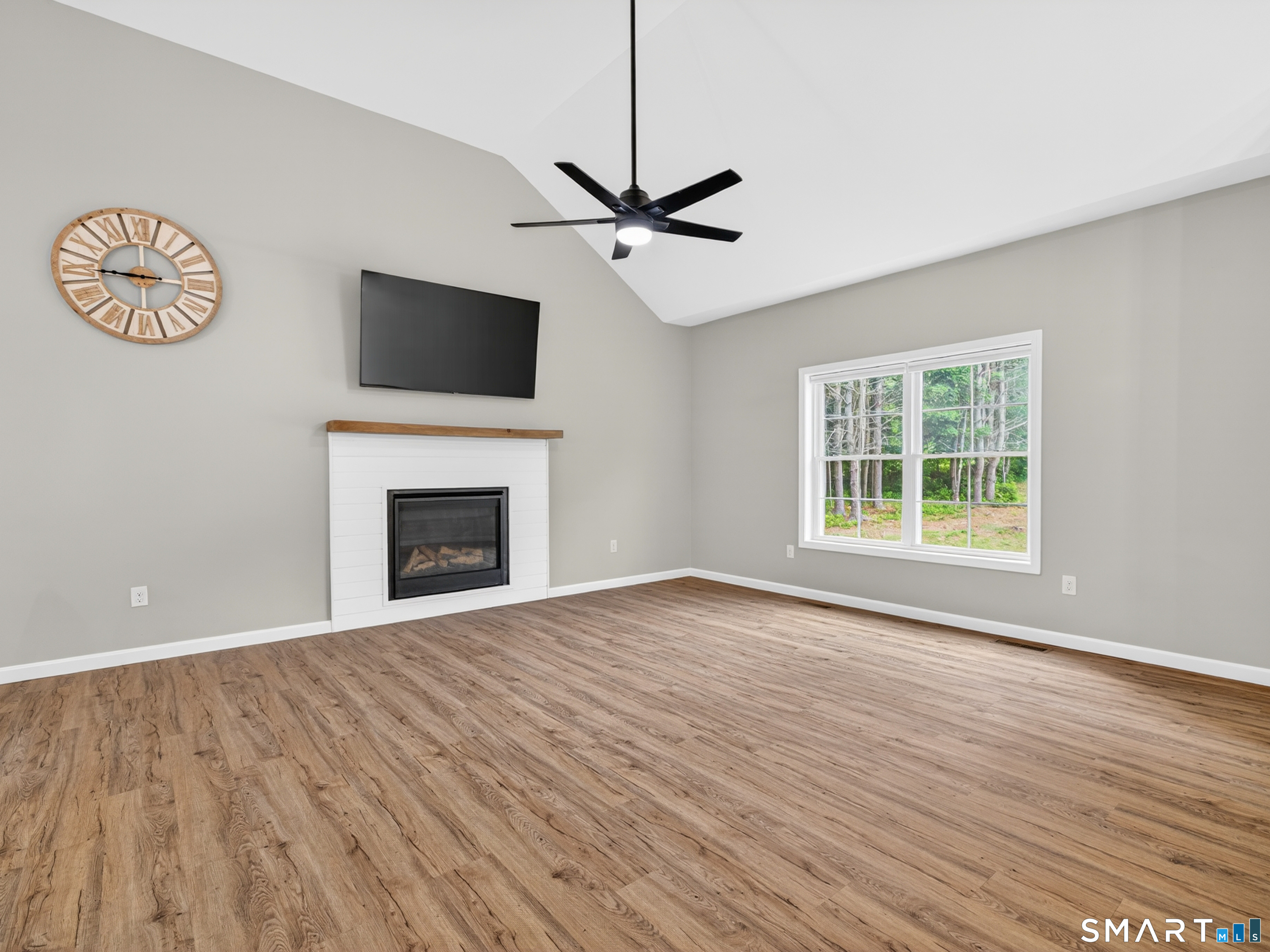 155 Cook Hill Road Griswold, CT 06351 - Photo 4 of 40
