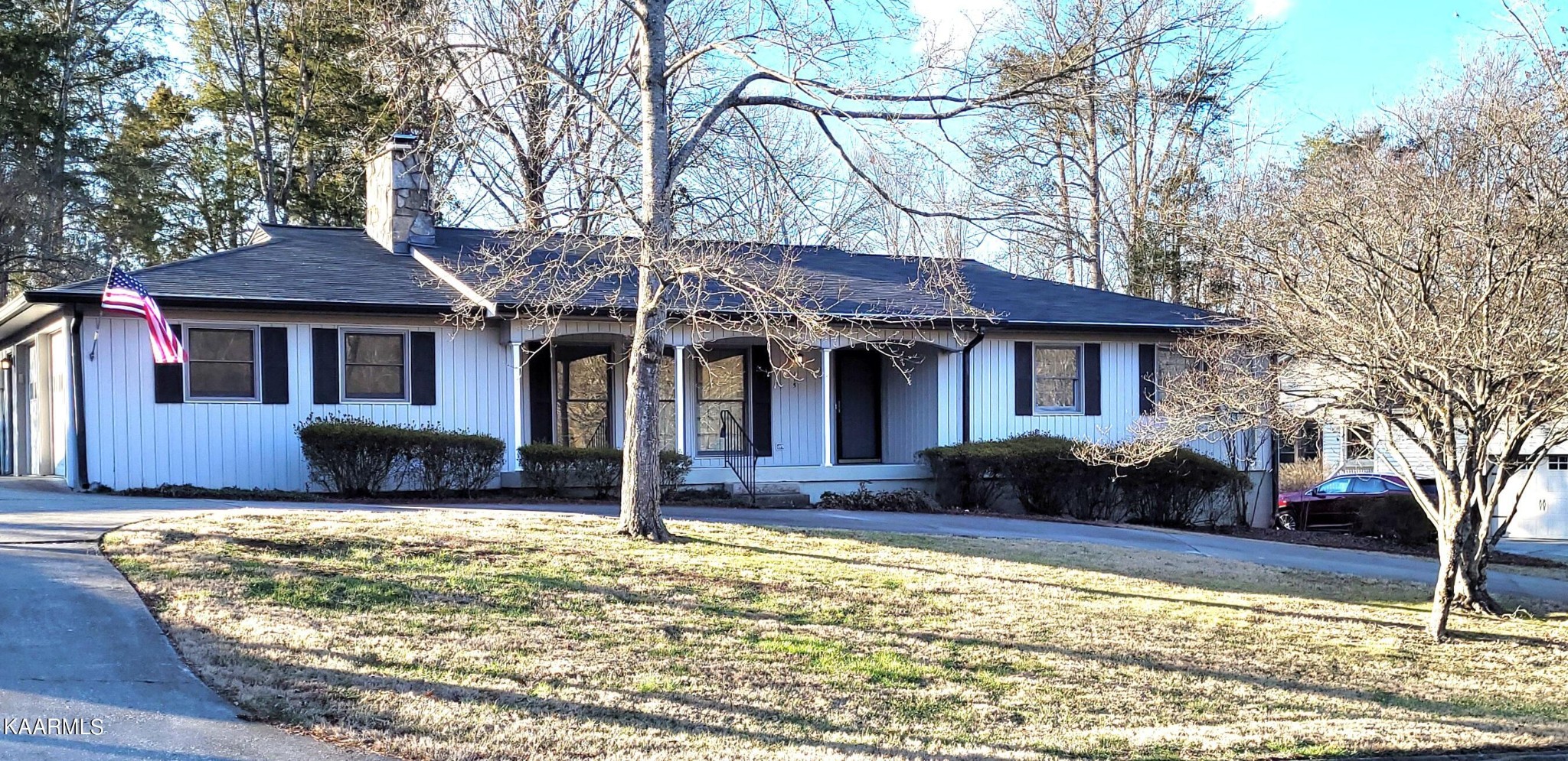 115 Claremont Road Oak Ridge, TN 37830 - Photo 1 of 39 a front view of a house with garden