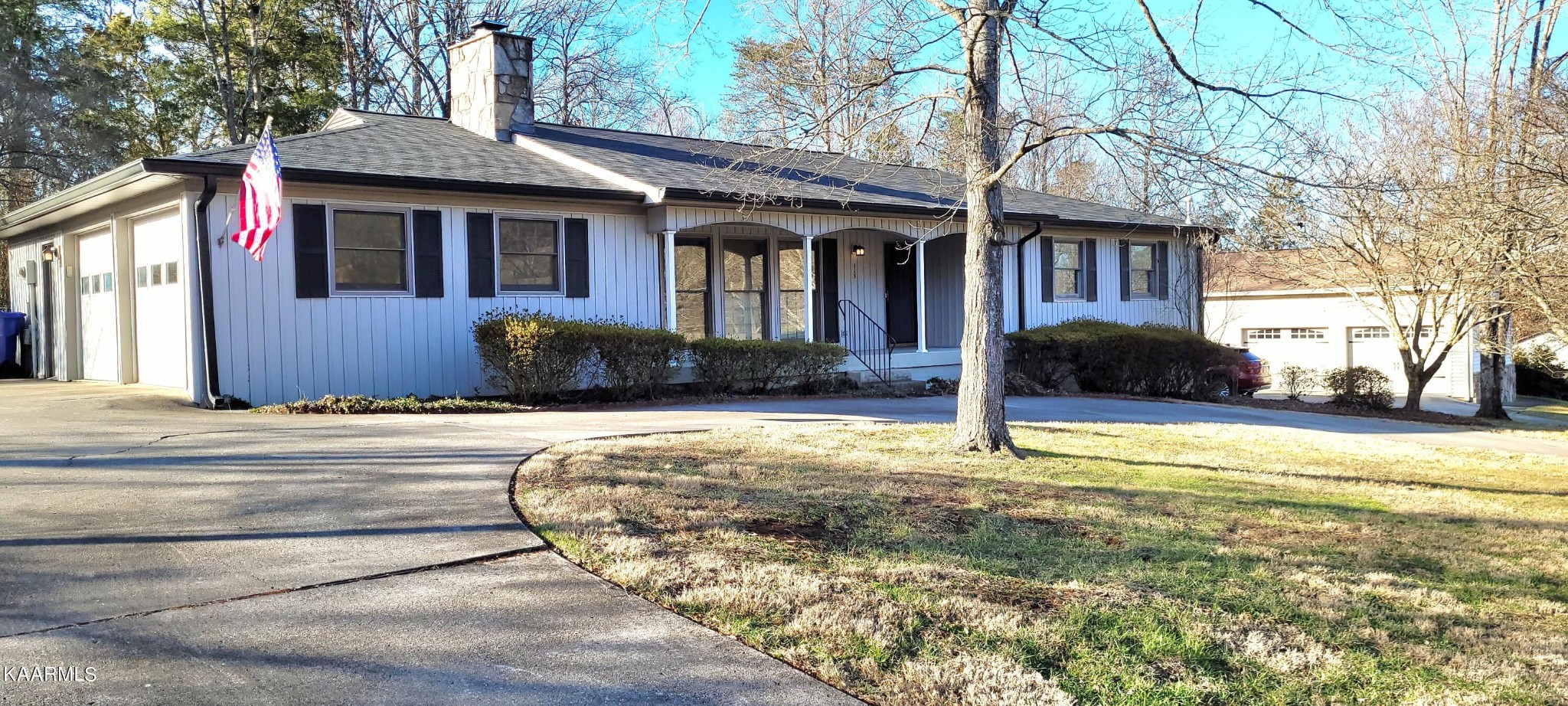 115 Claremont Road Oak Ridge, TN 37830 - Photo 38 of 39 a front view of a house with a yard