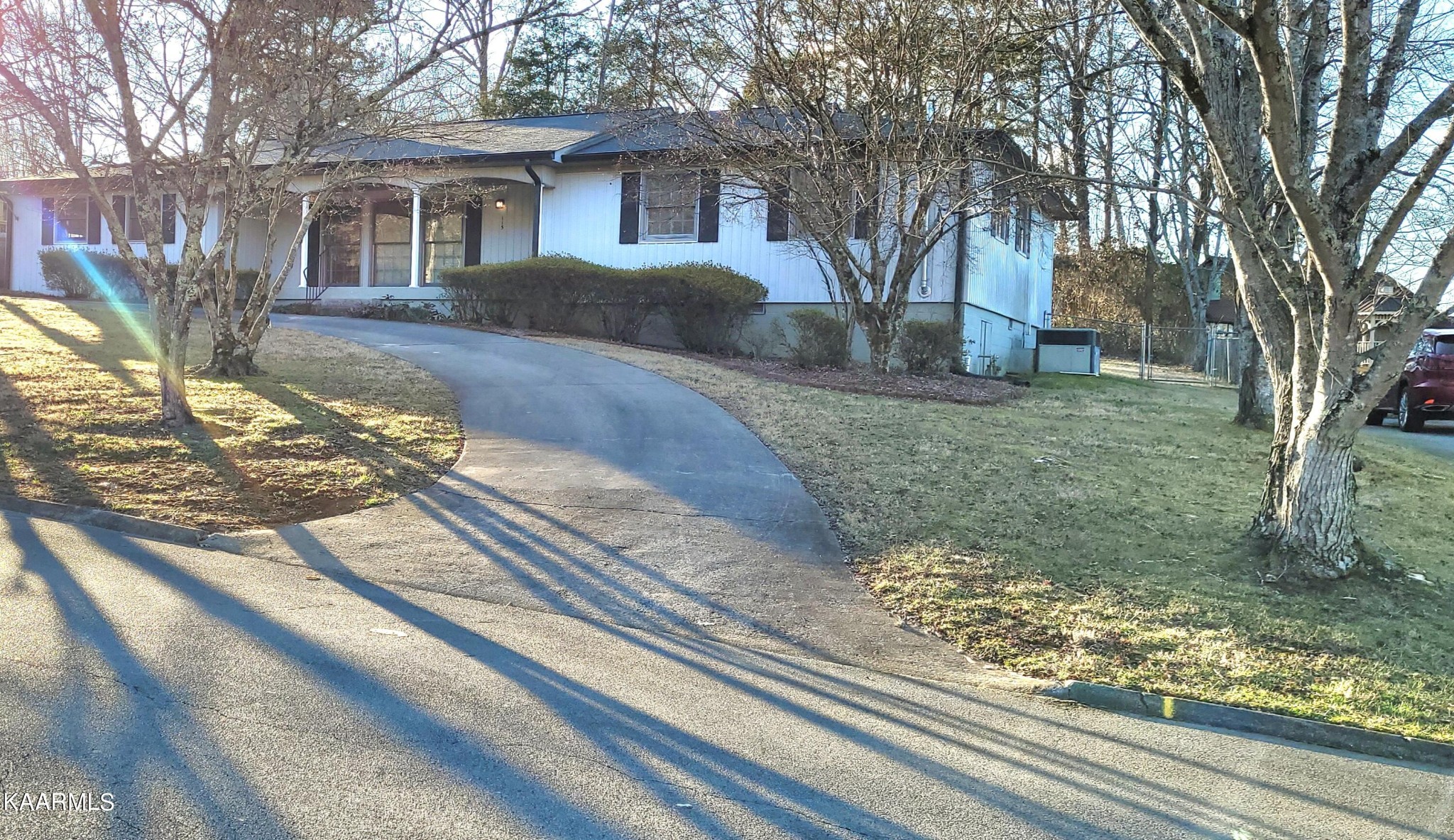 115 Claremont Road Oak Ridge, TN 37830 - Photo 39 of 39 a front view of a house with garden