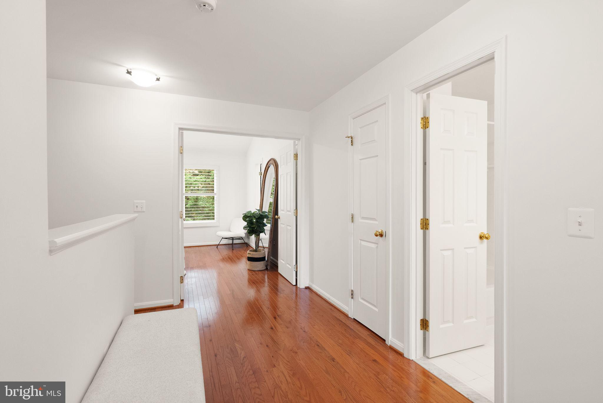 12056 Edgemere Circle Reston, VA 20190 - Photo 32 of 64