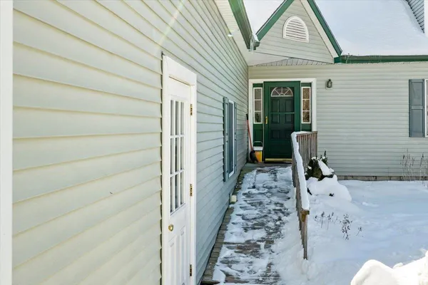 $799,000 | 126 Georgia Shore Road, St. Albans Town, VT 05478