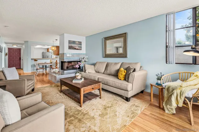 $889,000 | 3130 Avenida De Portugal, Unit 101, San Diego, CA 92106