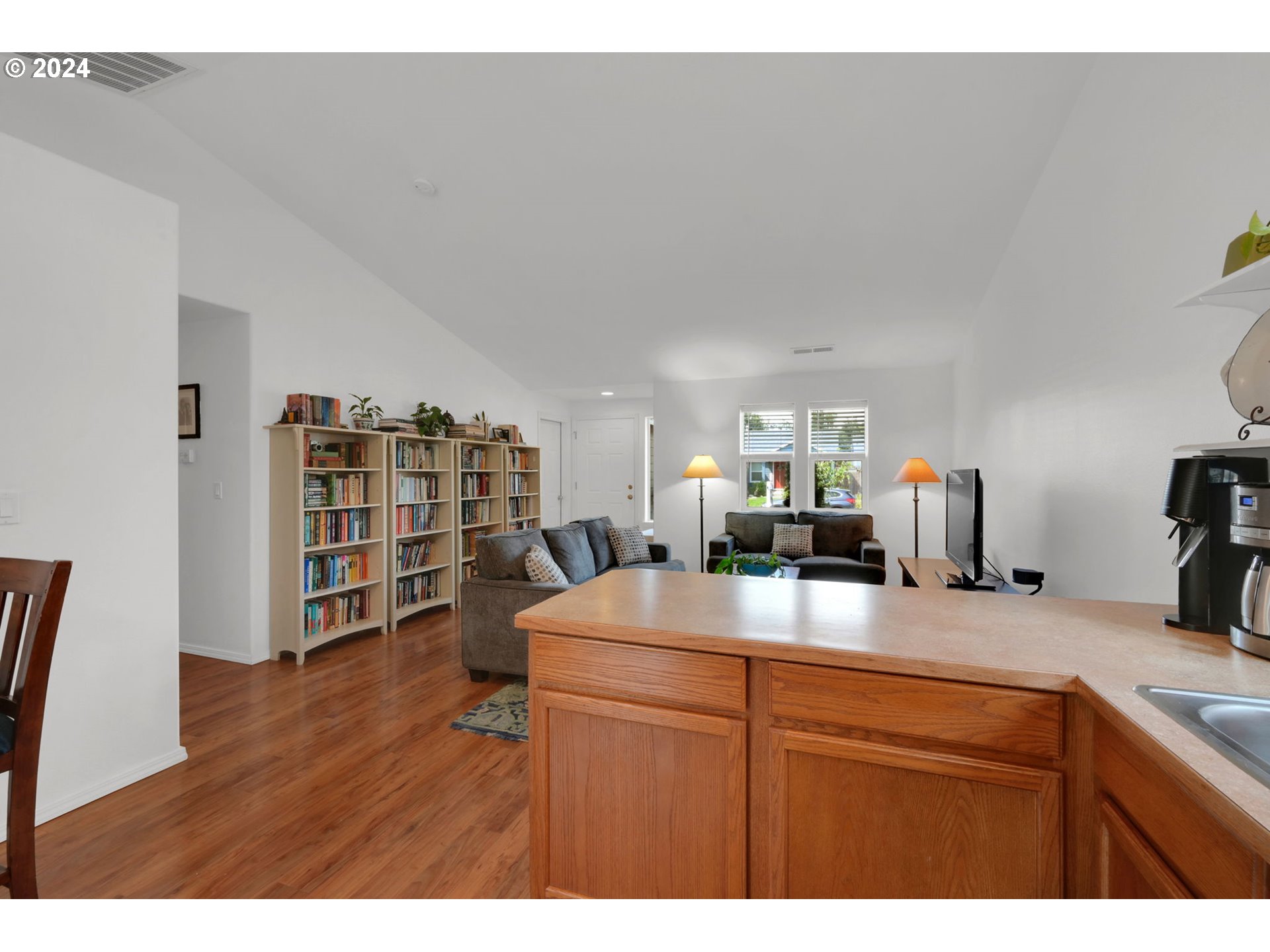 5761 Mica Street Springfield, OR 97478 - Photo 11 of 38 Gallery Image 11