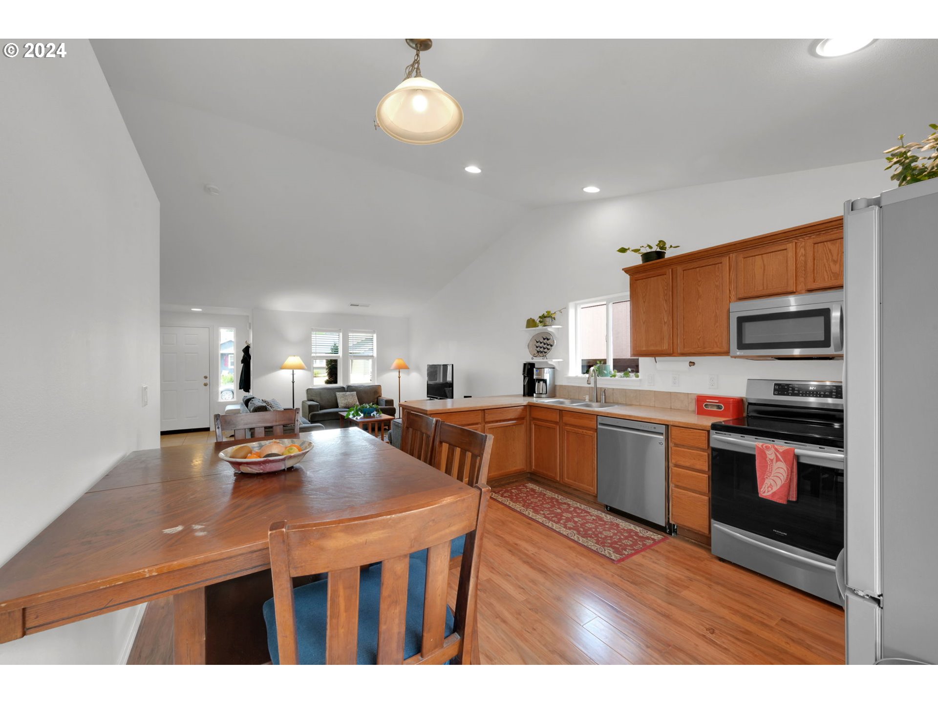 5761 Mica Street Springfield, OR 97478 - Photo 12 of 38 Gallery Image 12