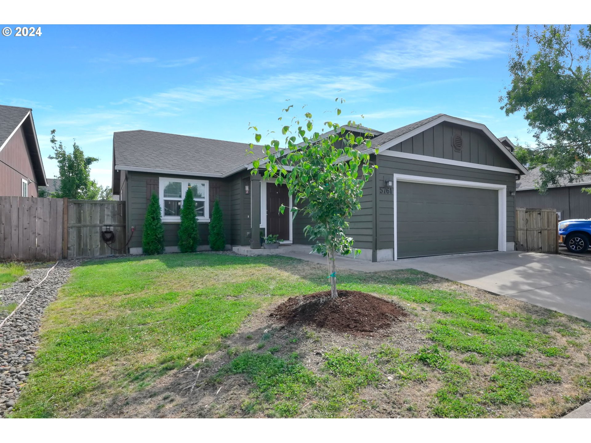 5761 Mica Street Springfield, OR 97478 - Photo 2 of 38 Gallery Image 2