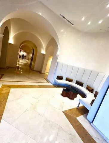 $2,500 | 19355 Turnberry Way, Unit 24C, Miami, FL 33180