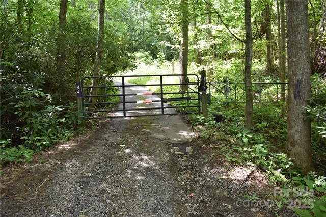 $289,000 | 50 Firefly Spgs Lane, Candler, NC 28715