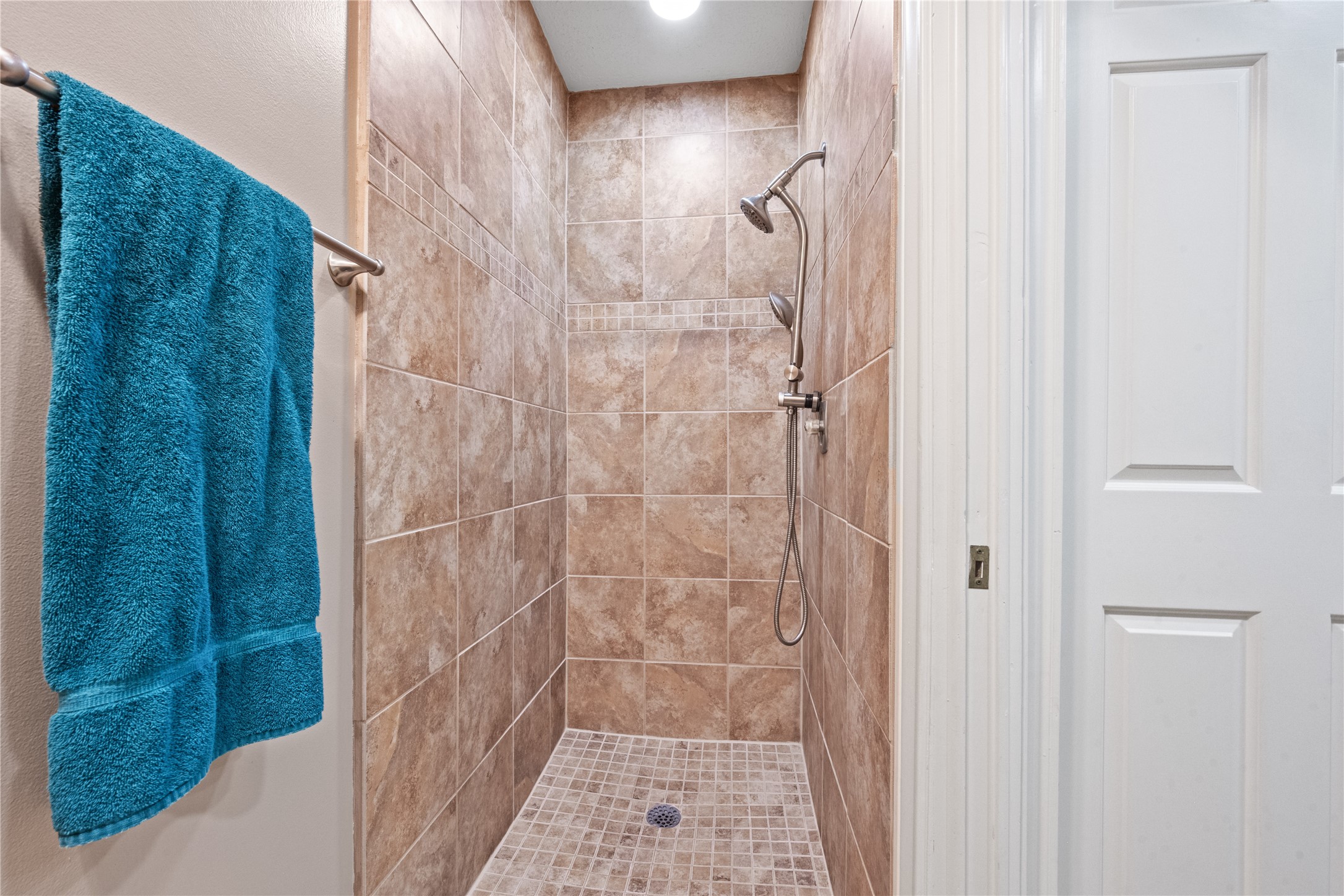 7639 Post Bridge Road Spring, TX 77389 - Photo 26 of 42 a bathroom with a shower