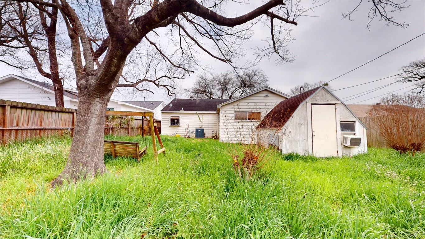 4709 Edison Street Houston, TX 77009 - Photo 22 of 25