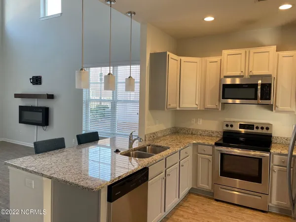 $2,200 | 7324 Pamlico Court, Wilmington, NC 28411