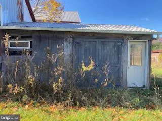 $600,000 | 18493 Amberson Road, Spring Run, PA 17262