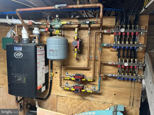 $600,000 | 18493 Amberson Road, Spring Run, PA 17262