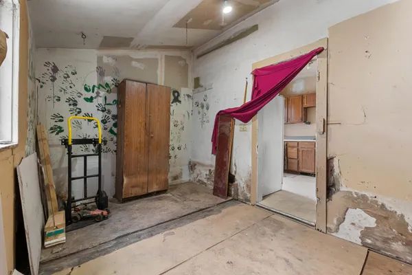 $65,000 | 76 Budlong Street, Hillsdale, MI 49242