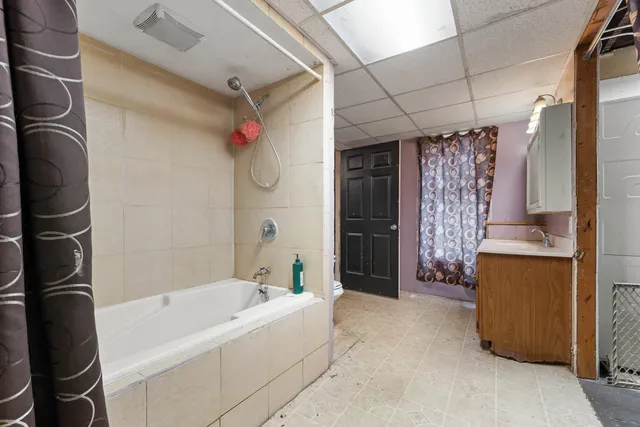 $80,000 | 76 Budlong Street, Hillsdale, MI 49242