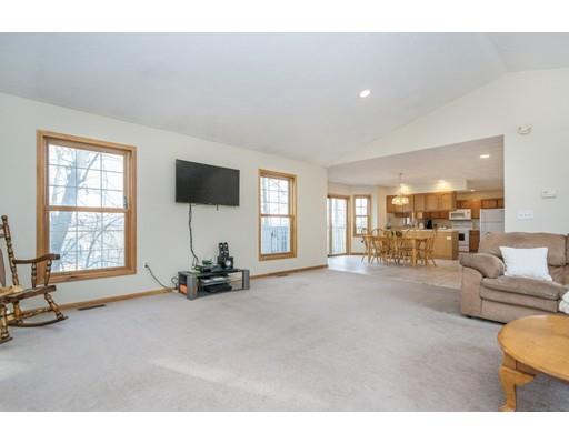 3 Richardson Road Burlington, MA 01803 - Photo 6 of 29 Gallery Image 6