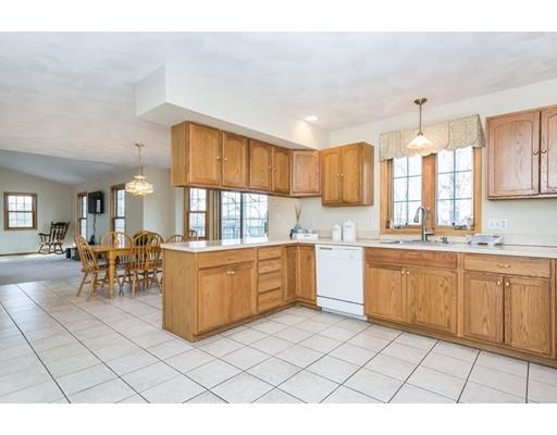 3 Richardson Road Burlington, MA 01803 - Photo 7 of 29 Gallery Image 7