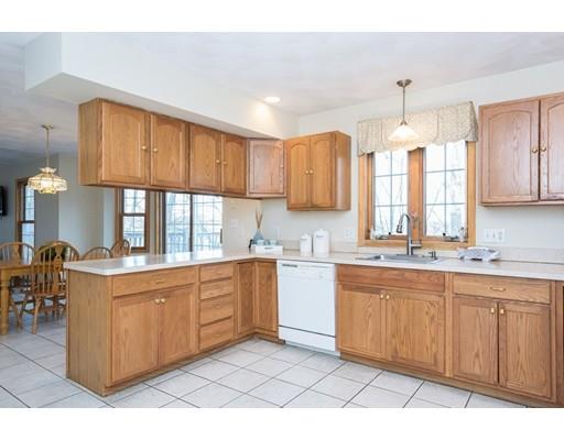 3 Richardson Road Burlington, MA 01803 - Photo 8 of 29 Gallery Image 8