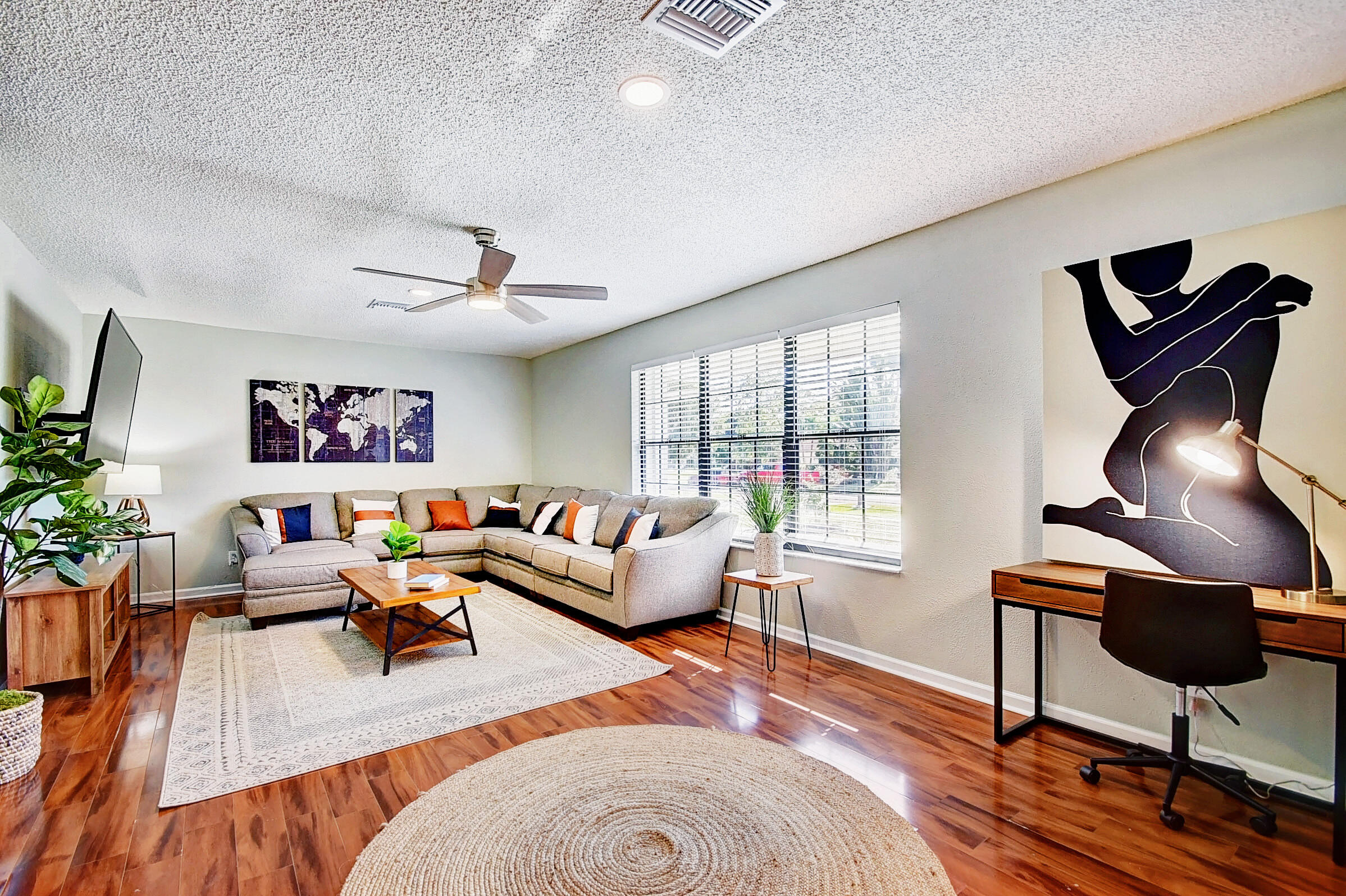 12073 Old Country Road North Wellington, FL 33414 - Photo 13 of 75 08_house (8) e