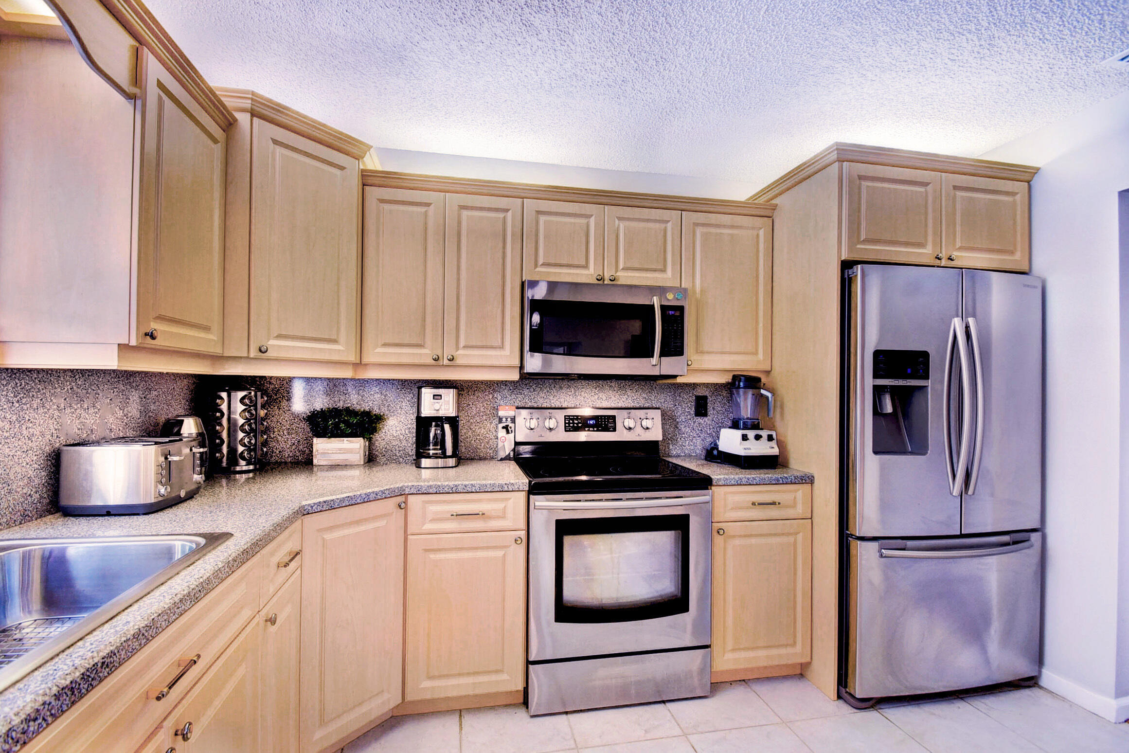 12073 Old Country Road North Wellington, FL 33414 - Photo 19 of 75 14_house (14) e