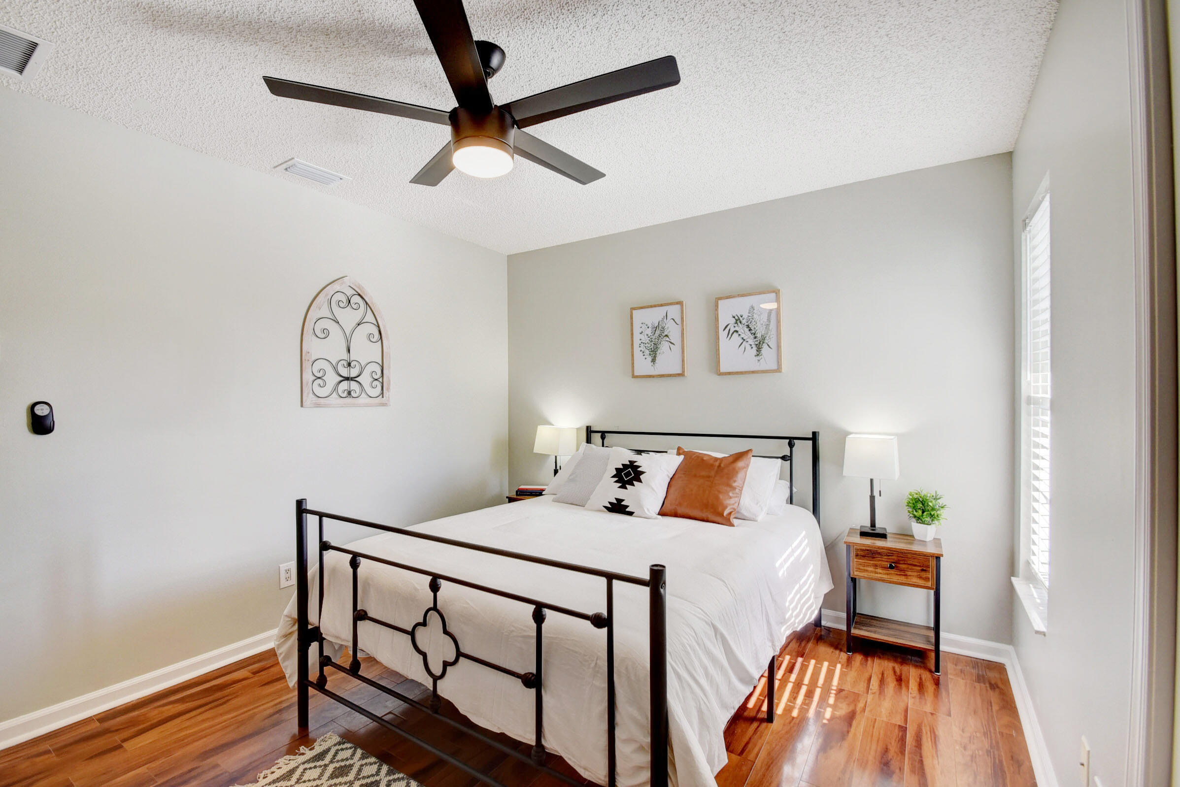 12073 Old Country Road North Wellington, FL 33414 - Photo 36 of 75 33_house (33) e