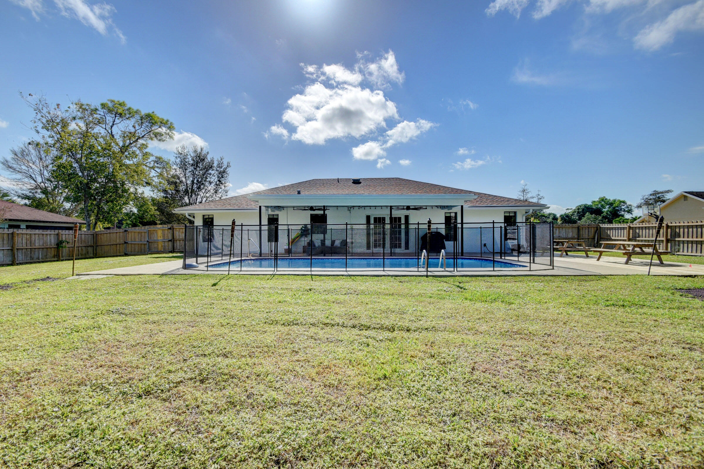 12073 Old Country Road North Wellington, FL 33414 - Photo 49 of 75 49_house (49)