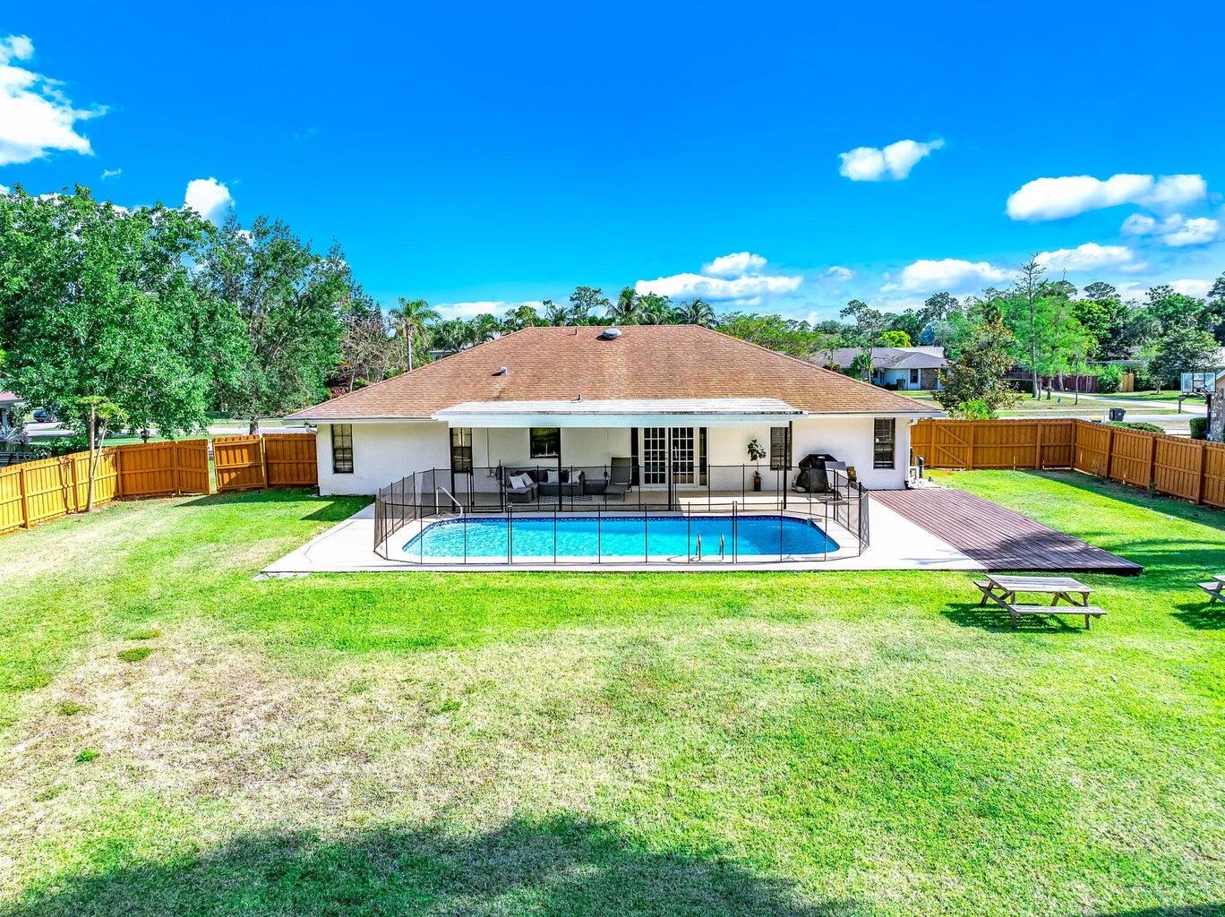 12073 Old Country Road North Wellington, FL 33414 - Photo 54 of 75 20240515011036566170000000-o