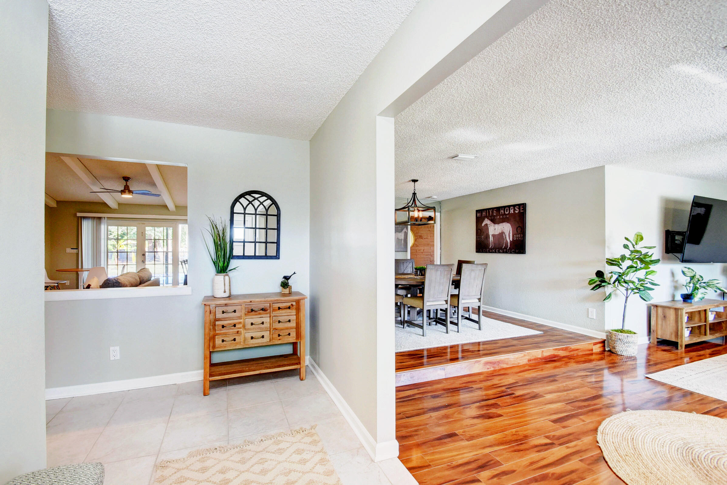 12073 Old Country Road North Wellington, FL 33414 - Photo 8 of 75 05_house (5) e