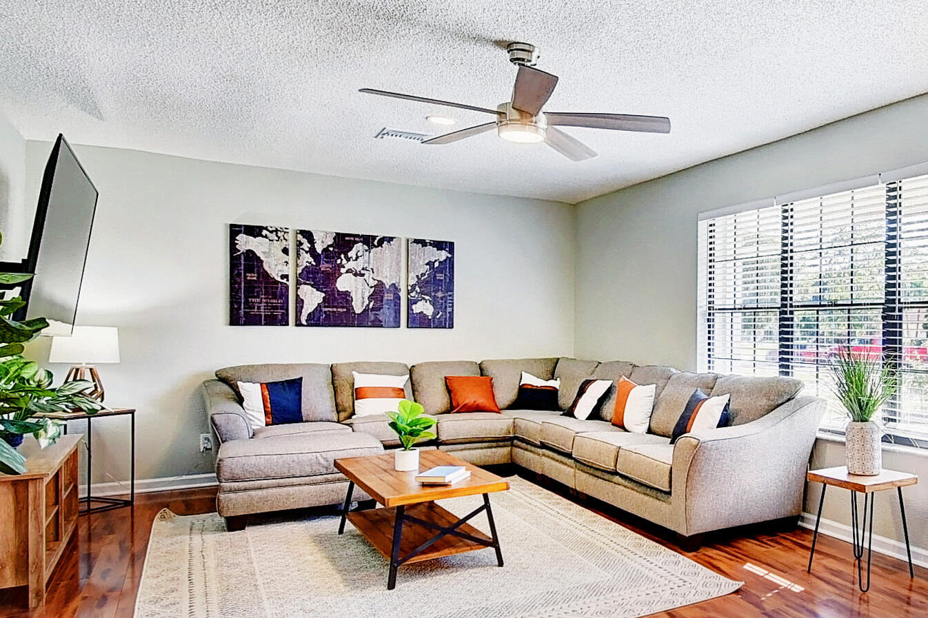 12073 Old Country Road North Wellington, FL 33414 - Photo 10 of 75 08_house (8) 2