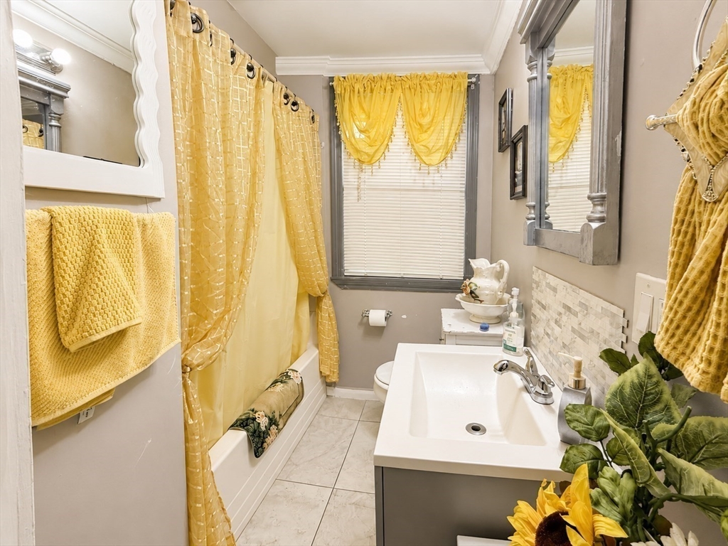 8 Torrey Street Boston, MA 02124 - Photo 8 of 12