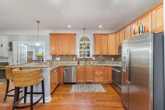 a picture of a bench in front of a building