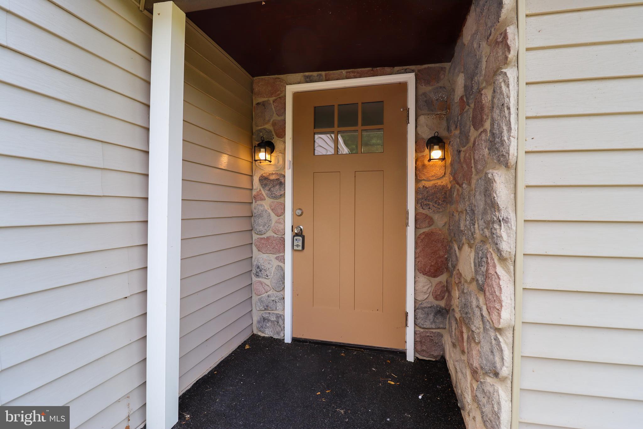 9010 Maple Grove Road Abbottstown, PA 17301 - Photo 7 of 57