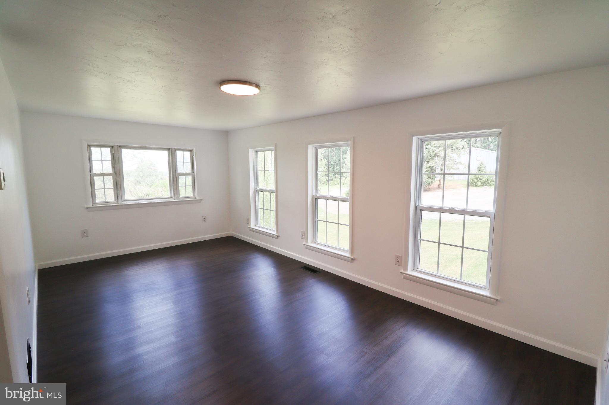 9010 Maple Grove Road Abbottstown, PA 17301 - Photo 8 of 57