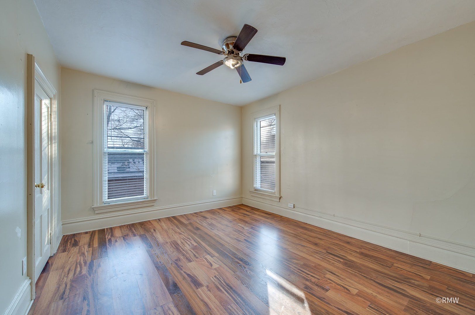 325 East Chicago Street, Unit 2 Elgin, IL 60120 - Photo 7 of 13