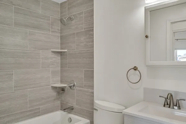 $3,875 | 19 Wiget Street, Unit 505, Boston, MA 02113