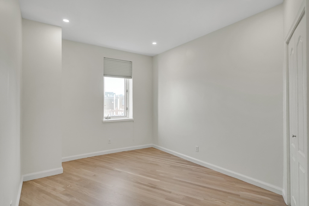 19 Wiget Street, Unit 505 Boston, MA 02113 - Photo 15 of 25