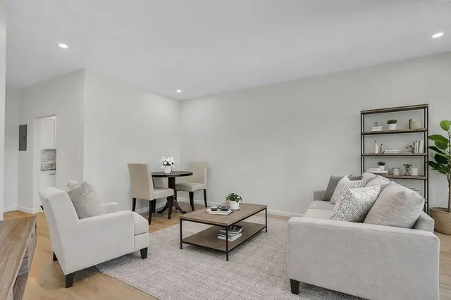 $3,875 | 19 Wiget Street, Unit 505, Boston, MA 02113