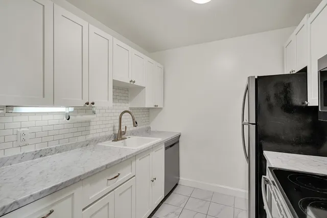 $3,875 | 19 Wiget Street, Unit 505, Boston, MA 02113