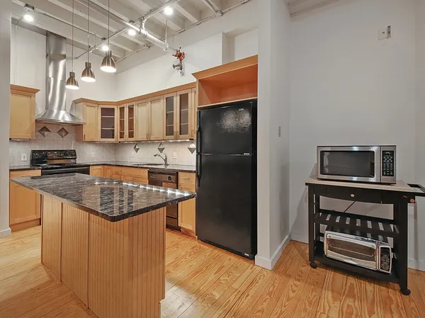 $3,650 | 107 South Street, Unit 3D, Boston, MA 02111