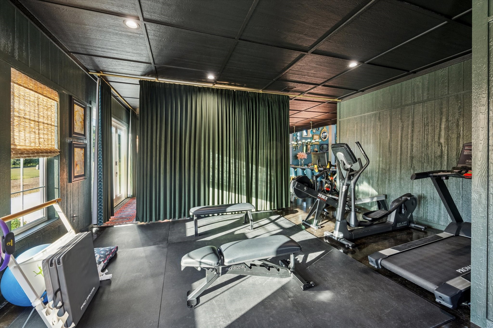 8611 Halamicek Loop Fayetteville, TX 78940 - Photo 19 of 41 a view of a room with gym equipment