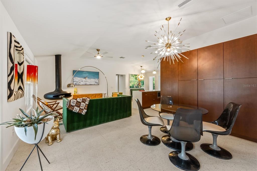 505 65th Street Holmes Beach, FL 34217 - Photo 7 of 64