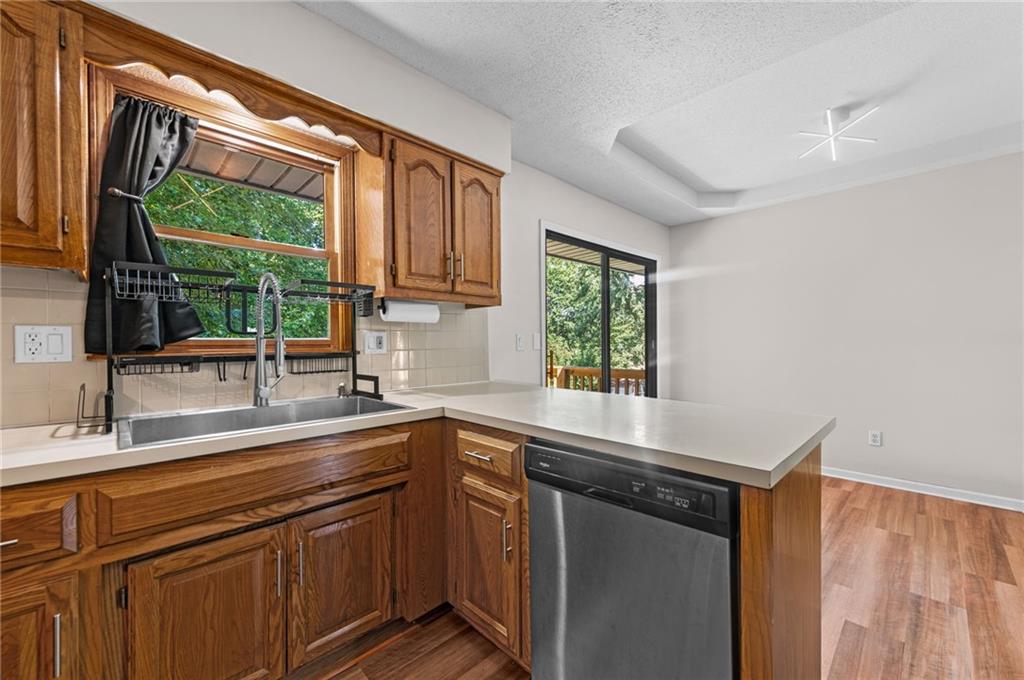 10902 North Harrison Street Kansas City, MO 64155 - Photo 11 of 43 Gallery Image 11