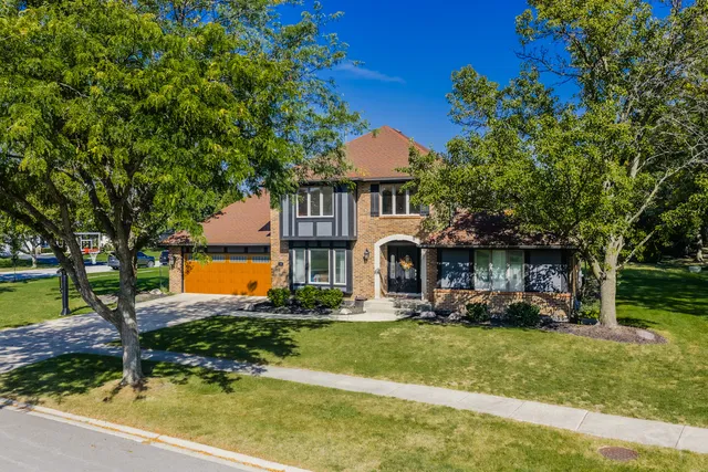 $499,999 | 481 Pleasant Hill Road, Frankfort, IL 60423