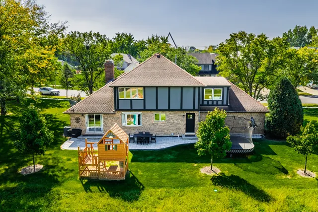 $499,999 | 481 Pleasant Hill Road, Frankfort, IL 60423