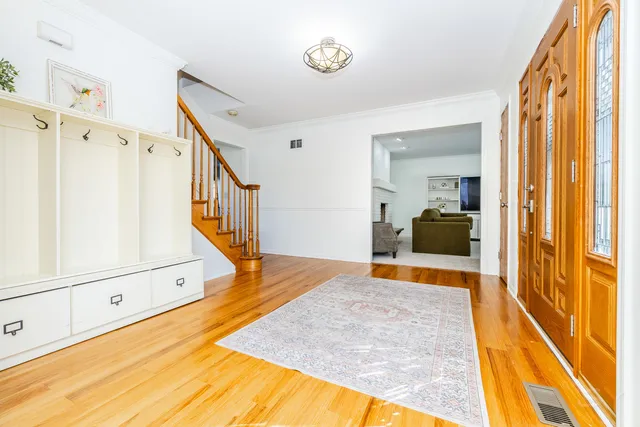 $499,999 | 481 Pleasant Hill Road, Frankfort, IL 60423