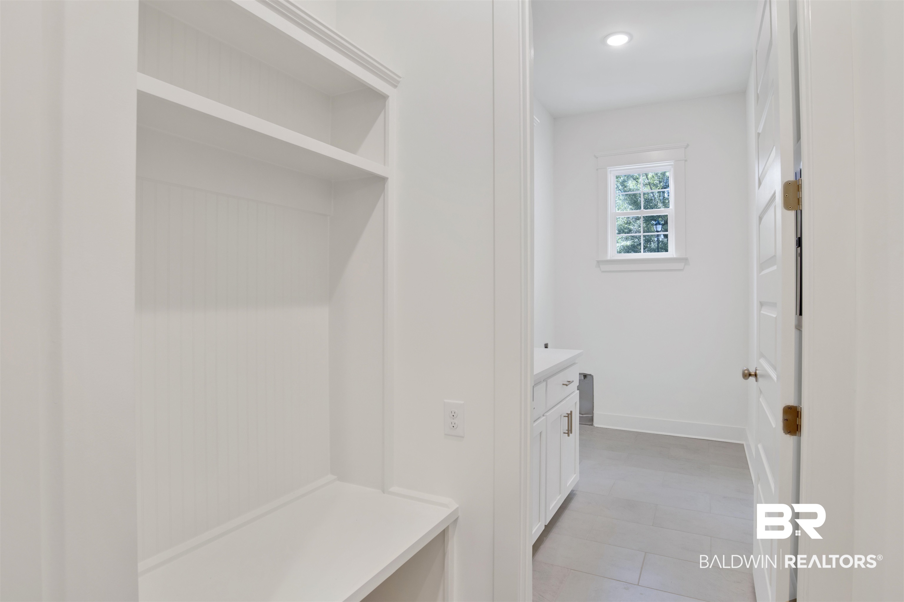 5 Long Leaf Circle Fairhope, AL 36532 - Photo 29 of 44 View of mudroom