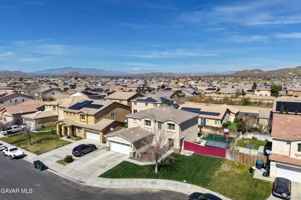 $532,000 | 3025 Summer Breeze Avenue, Rosamond, CA 93560
