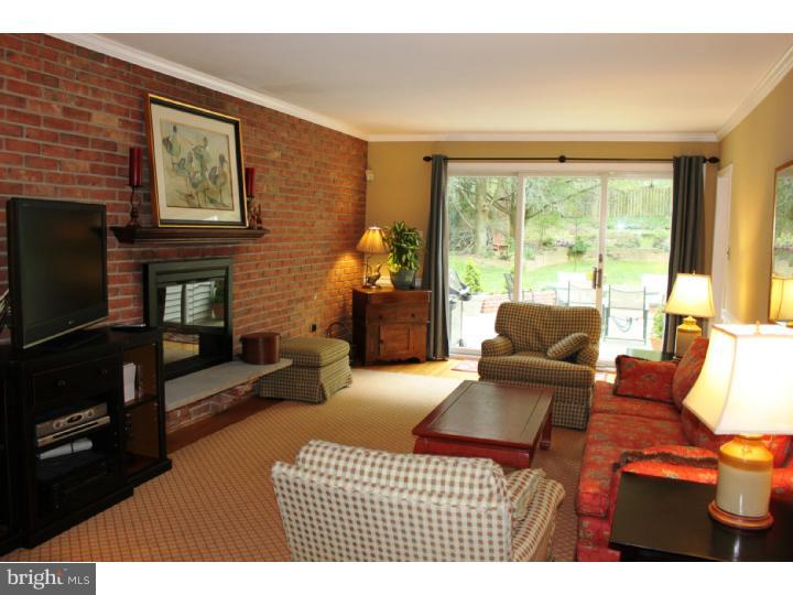 270 Lawrence Lane Wayne, PA 19087 - Photo 14 of 25 Family Room