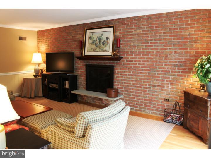 270 Lawrence Lane Wayne, PA 19087 - Photo 15 of 25 Family Room